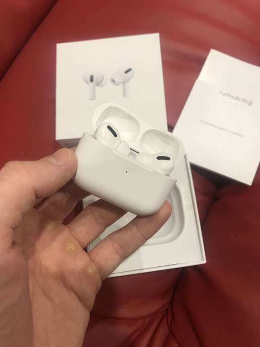 Apple AirPods Pro New iPoster.ua