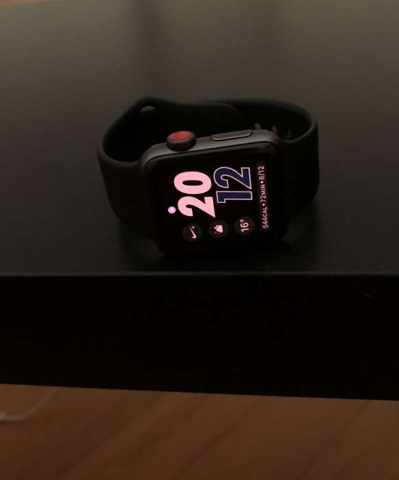 Apple Watch Nike+ Series 3 38mm Sport Band БУ iPoster.ua