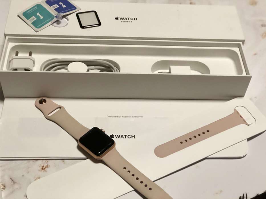 Apple Watch Series 3 38mm Gold Aluminium Case Sport Band iPoster.ua