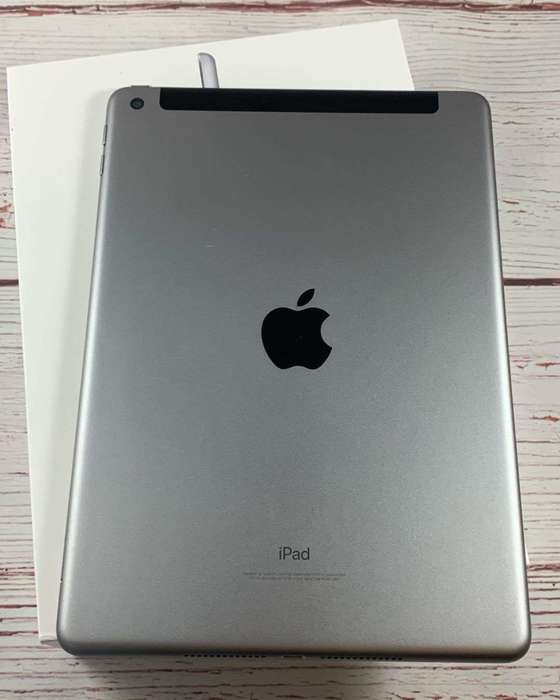 iPad (2018) 32GB Space Gray Wi-Fi + Cellular БУ iPoster.ua