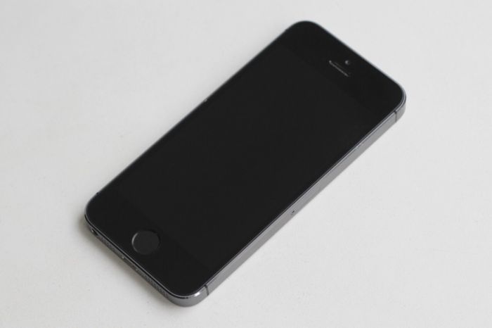 iPhone 5s 16GB Space Gray БУ iPoster.ua