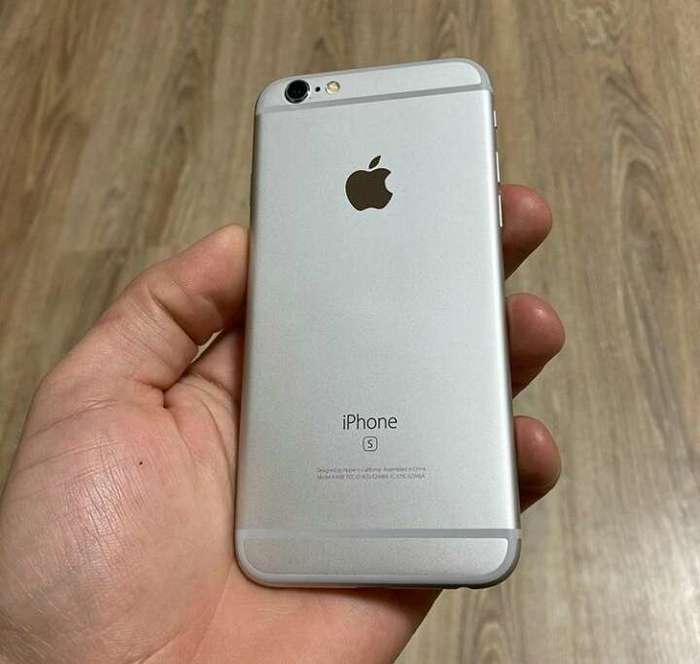 iPhone 6s 128GB Silver БУ iPoster.ua