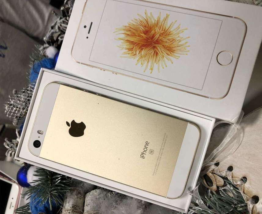 iPhone SE 16GB Gold БУ iPoster.ua