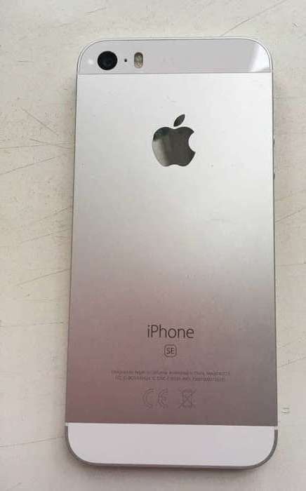 iPhone SE 16GB Silver БУ iPoster.ua