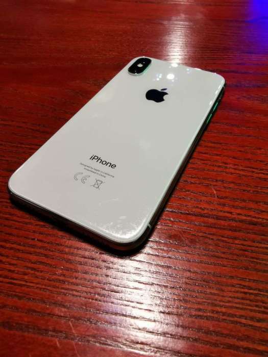 iPhone X 64GB Silver БУ iPoster.ua