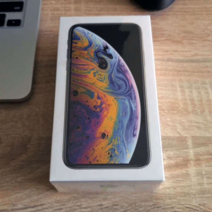 iPhone Xs 64GB Silver iPoster.ua