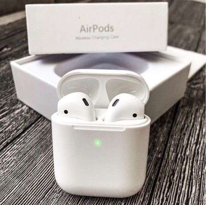 Original Apple AirPods 2 // Apple AirPods Pro iPoster.ua