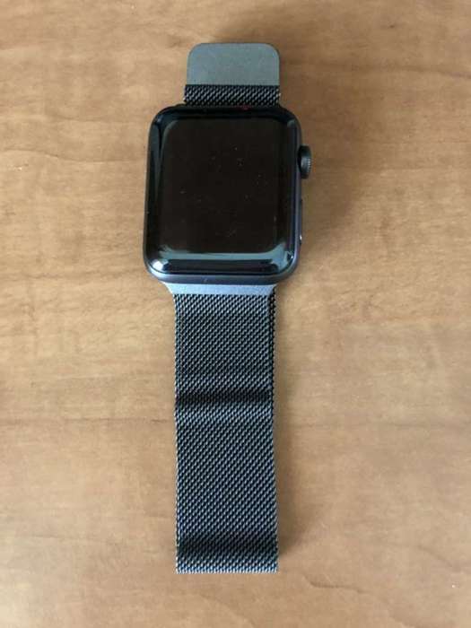 Apple Watch Series 2 42mm Space Gray Aluminium Case Sport Band БУ iPoster.ua