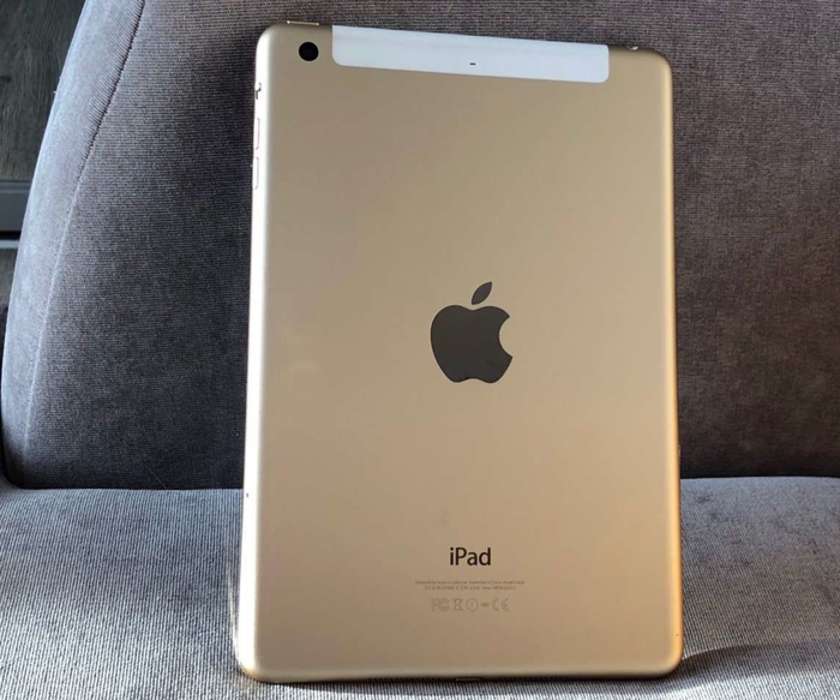 Купити iPad mini 4 32GB Gold Wi-Fi + Cellular БУ Київ 9500 грн