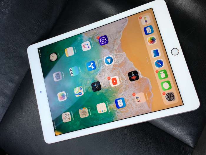 iPad Pro 9.7" 32 GB Silver Wi-Fi БУ iPoster.ua