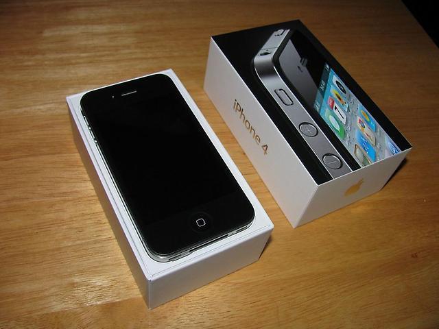 iPhone 4s 16GB Black iPoster.ua