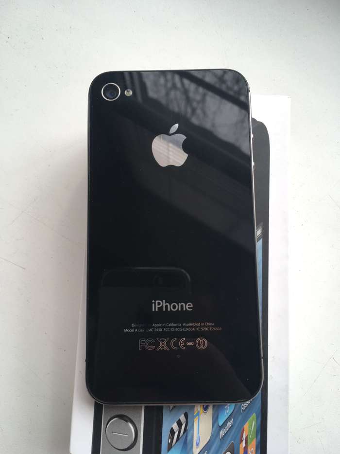 iPhone 4s 32 GB Black БУ iPoster.ua