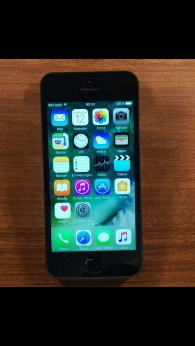 iPhone 5s 16 GB Silver iPoster.ua