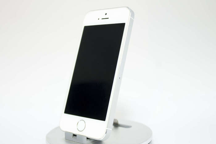 iPhone 5s 32 GB Silver БУ iPoster.ua