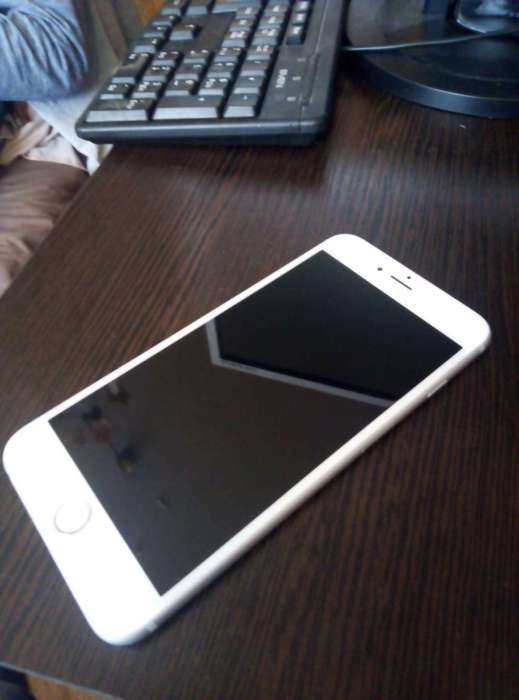 iPhone 6s Plus 64GB Silver БУ iPoster.ua
