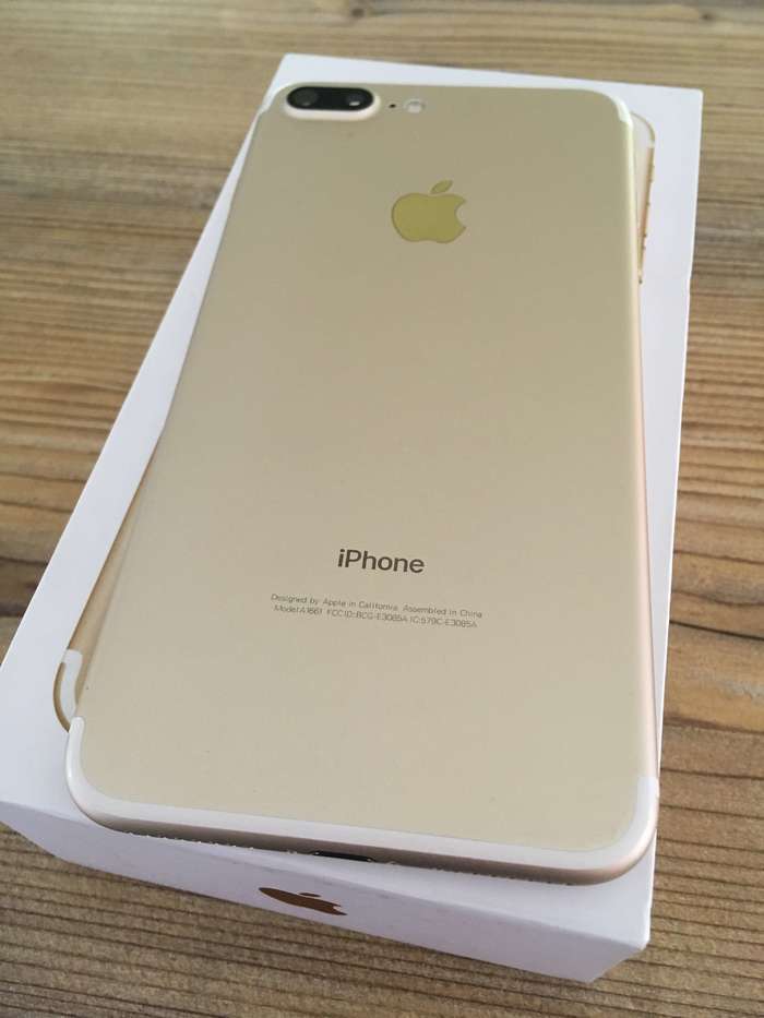 iPhone 7 Plus 32GB Gold iPoster.ua