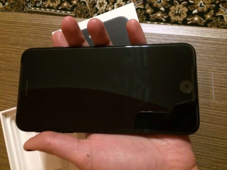 iPhone 7 Plus 32GB Black iPoster.ua