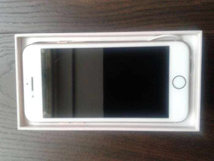 iPhone 8 64 GB Gold БУ iPoster.ua