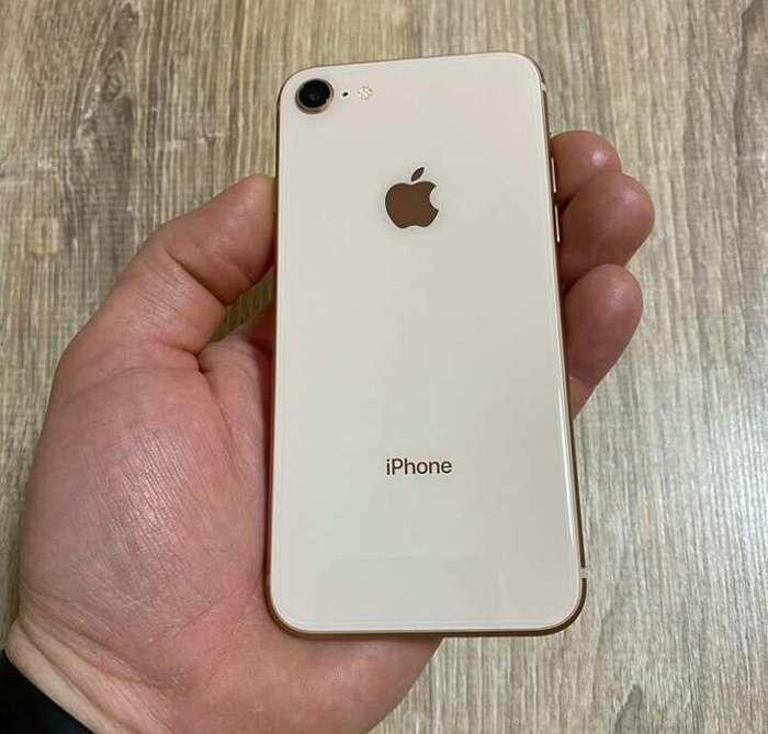iPhone 8 64GB Gold БУ iPoster.ua