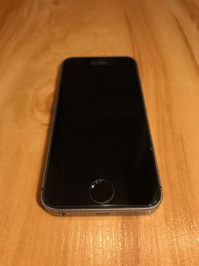 iPhone SE 64 GB Space Gray БУ iPoster.ua