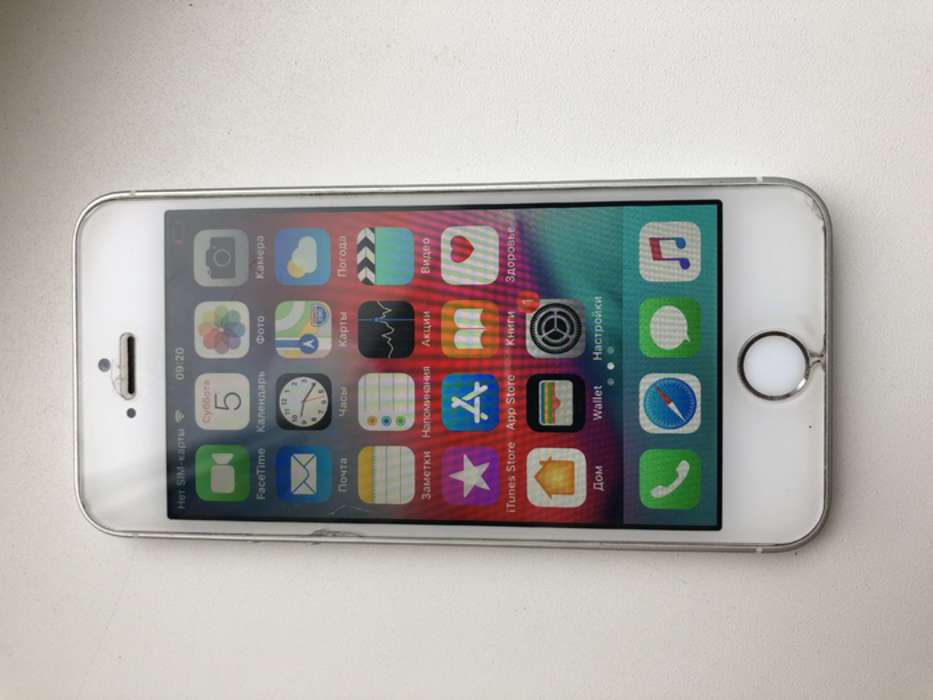 iPhone SE 64GB Silver БУ iPoster.ua