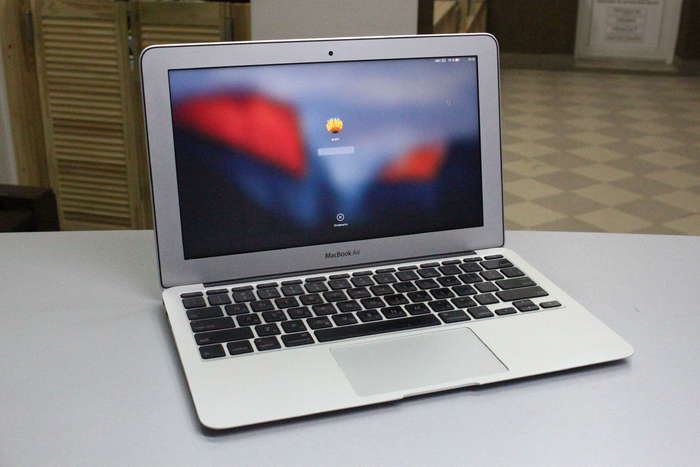 MacBook Air 11" 2010 БУ iPoster.ua