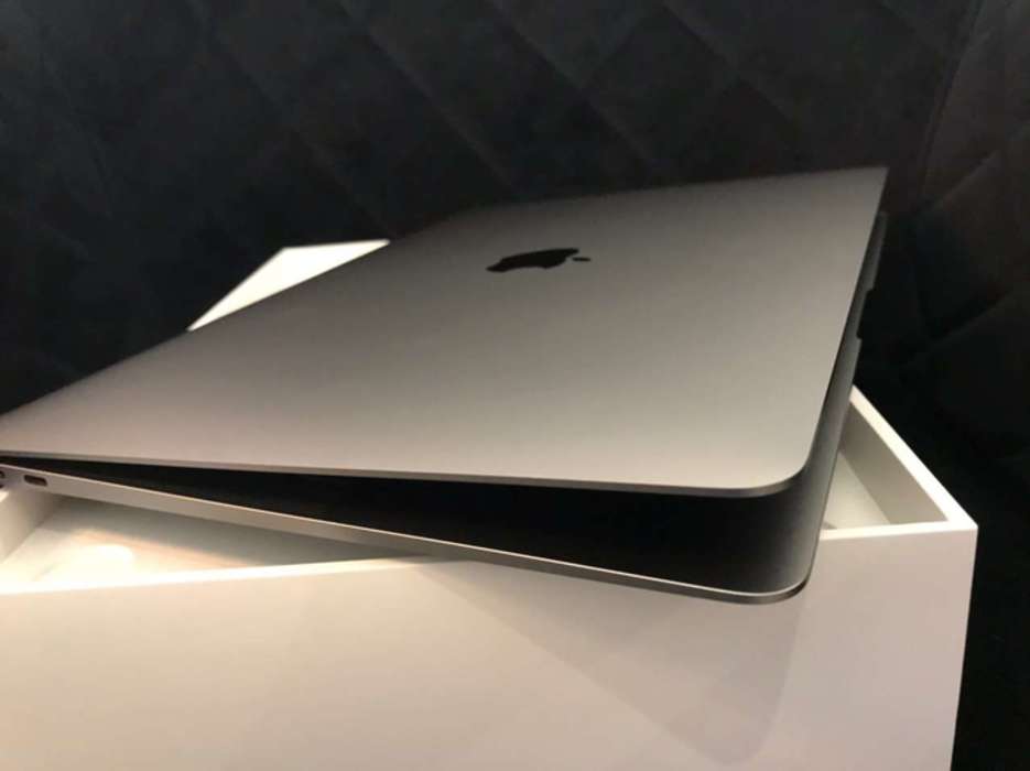 MacBook Air 13" 2018 БУ iPoster.ua